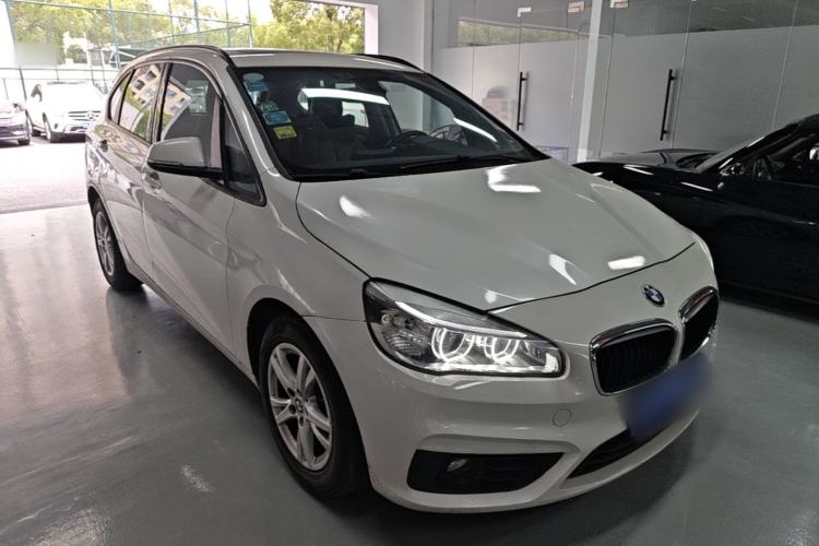 Used BMW 2 Series Active Tourer 2016 218i Leading Model Front Right 45 Deg