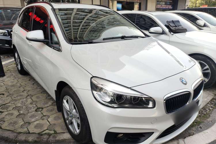 Used BMW 2 Series Active Tourer 2016 218i Leading Model Front Right 45 Deg
