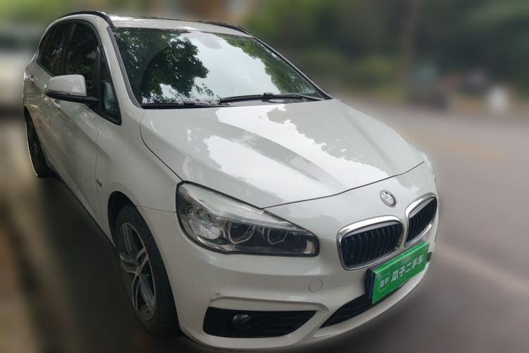 Used BMW 2 Series Active Tourer 2016 218i Sports Design Package Front Right 45 Deg