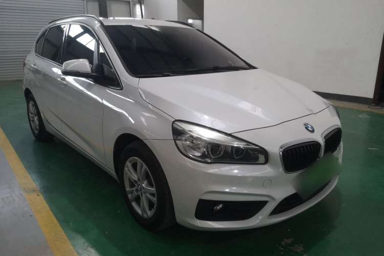 Used BMW 2 Series Active Tourer 2016 218i Leading Model Front Right 45 Deg