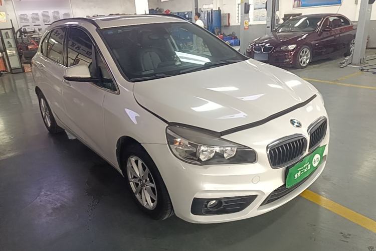 Used BMW 2 Series Active Tourer 2016 218i Fashion Model Front Right 45 Deg