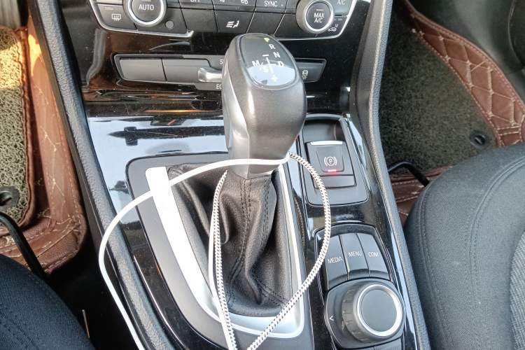 Used BMW 2 Series Active Tourer 2016 218i Leading Model Gear Lever