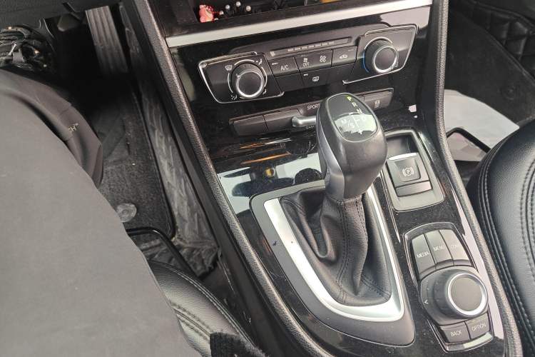 Used BMW 2 Series Active Tourer 2016 218i Fashion Model Gear Lever
