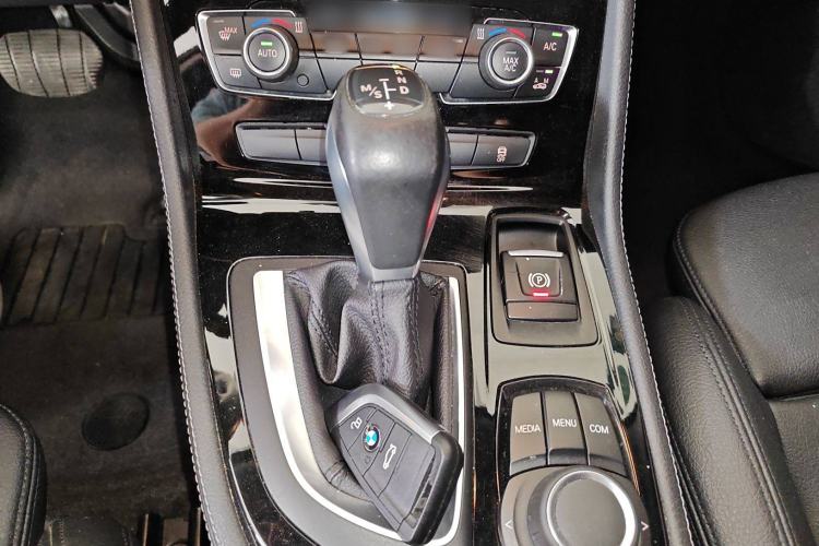 Used BMW 2 Series Active Tourer 2016 218i Sports Design Package Gear Lever