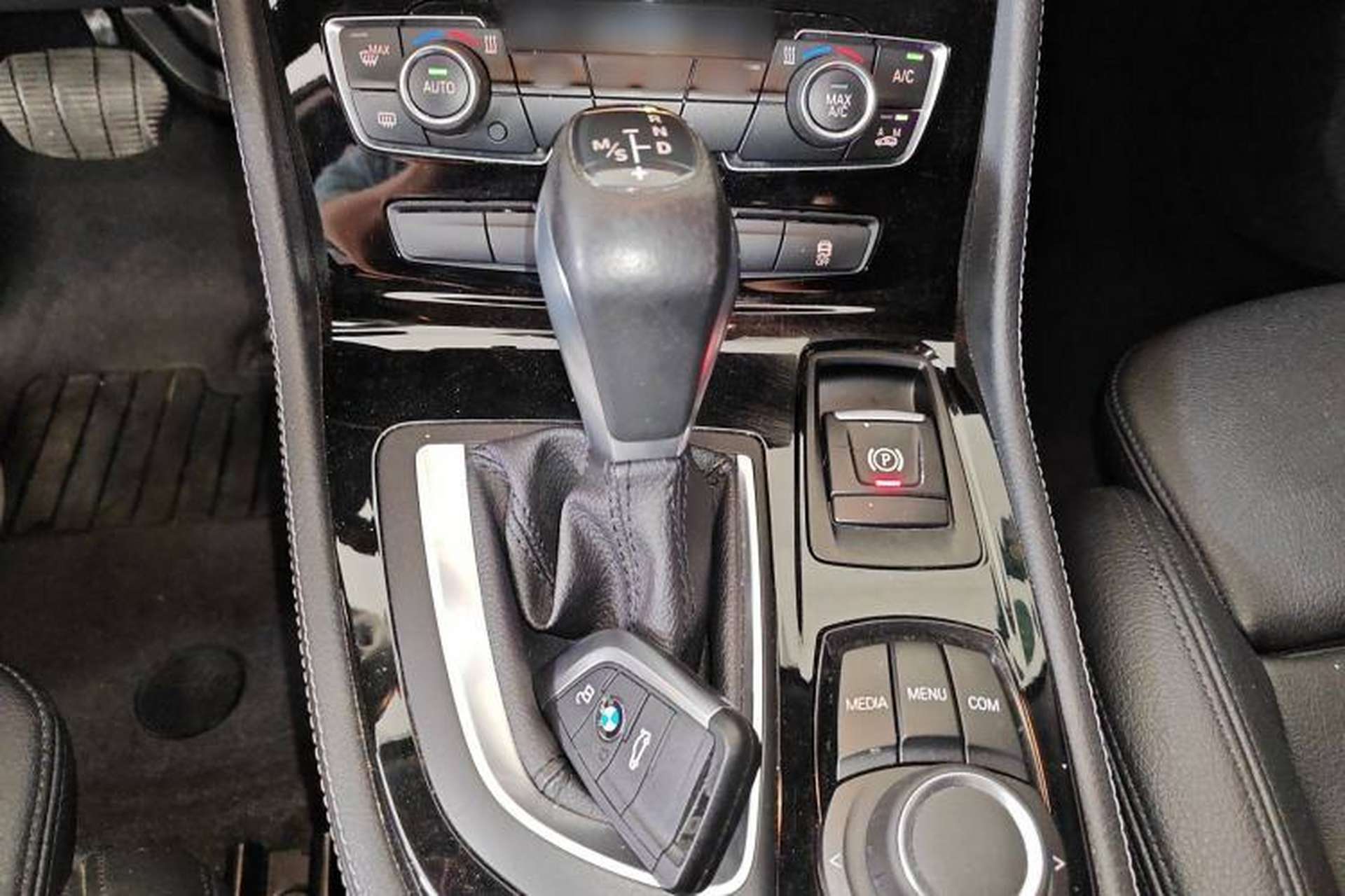 Used BMW 2 Series Active Tourer 2016 218i Sports Design Package Gear Lever