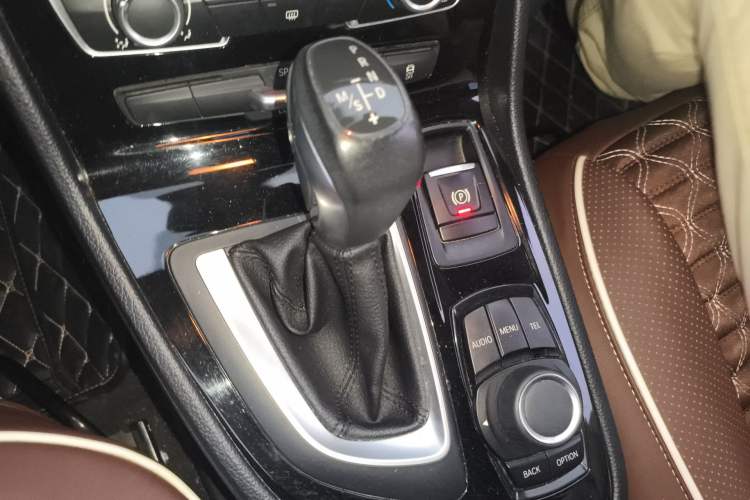 Used BMW 2 Series Active Tourer 2016 218i Fashion Model Gear Lever