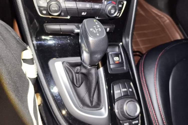 Used BMW 2 Series Active Tourer 2016 218i Leading Model Gear Lever