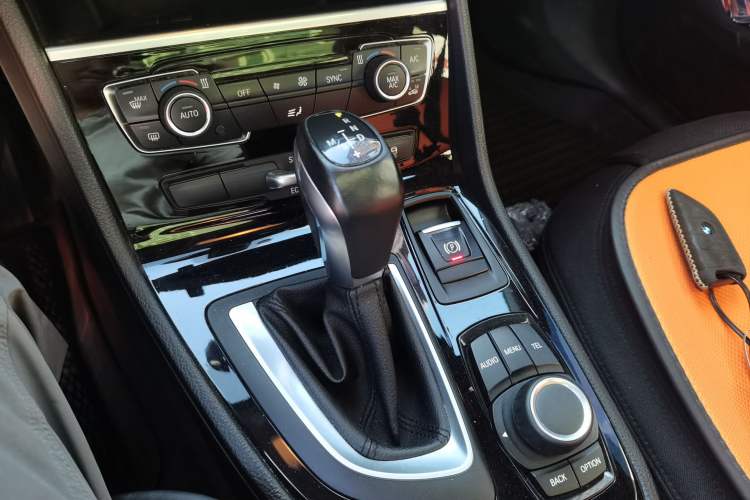 Used BMW 2 Series Active Tourer 2016 218i Leading Model Gear Lever