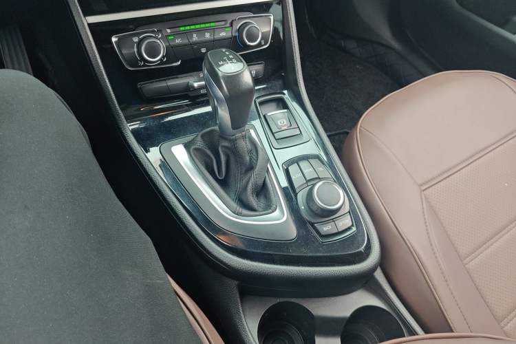 Used BMW 2 Series Active Tourer 2016 218i Fashion Model Gear Lever