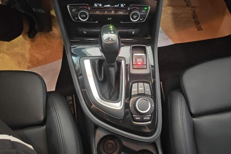 Used BMW 2 Series Active Tourer 2016 218i Sports Design Package Gear Lever