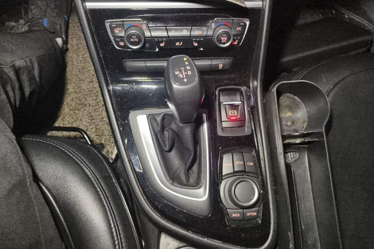Used BMW 2 Series Active Tourer 2016 218i Leading Model Gear Lever