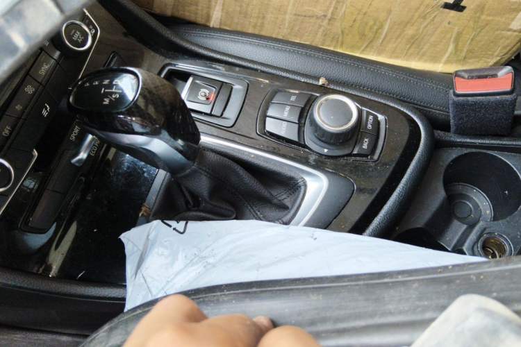 Used BMW 2 Series Active Tourer 2016 220i Luxury Edition Gear Lever