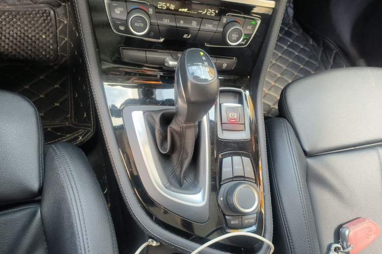 Used BMW 2 Series Active Tourer 2016 218i Sports Design Package Gear Lever