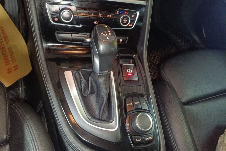 Used BMW 2 Series Active Tourer 2016 218i Sports Design Package Gear Lever
