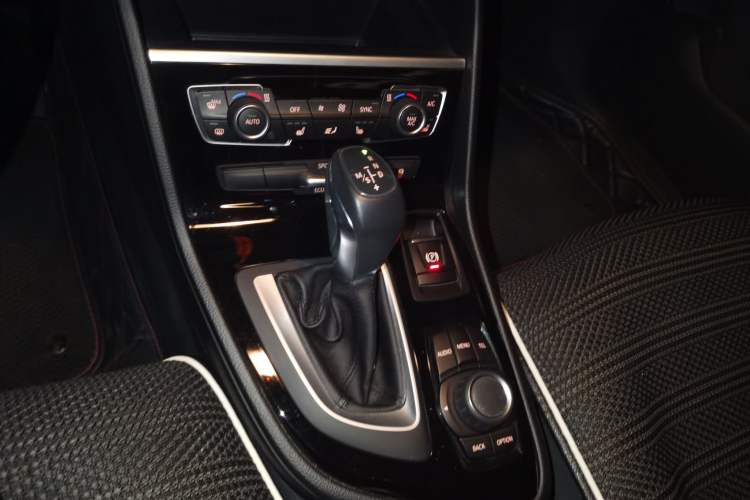 Used BMW 2 Series Active Tourer 2016 218i Leading Model Gear Lever