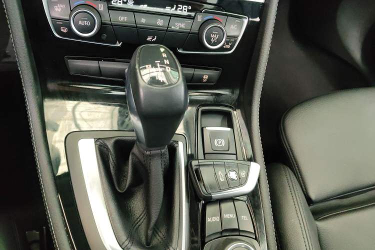 Used BMW 2 Series Active Tourer 2016 218i Sports Design Package Gear Lever