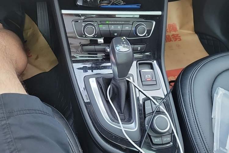 Used BMW 2 Series Active Tourer 2016 218i Fashion Model Gear Lever