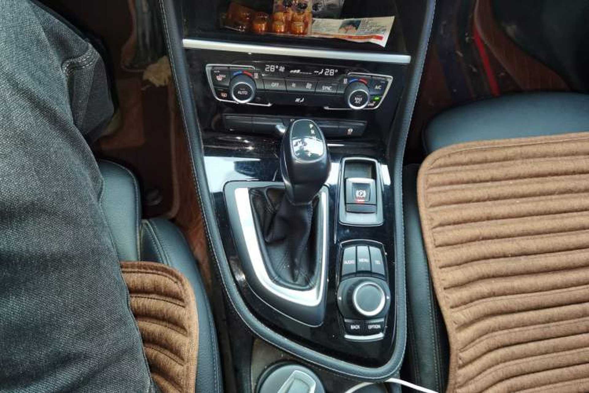 Used BMW 2 Series Active Tourer 2016 218i Sports Design Package Gear Lever