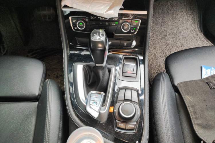Used BMW 2 Series Active Tourer 2016 218i Sports Design Package Gear Lever