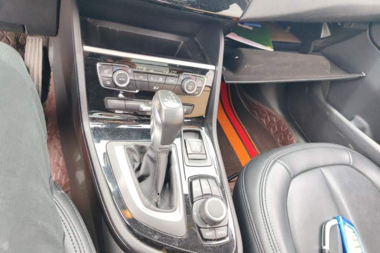 Used BMW 2 Series Active Tourer 2016 218i Leading Model Gear Lever