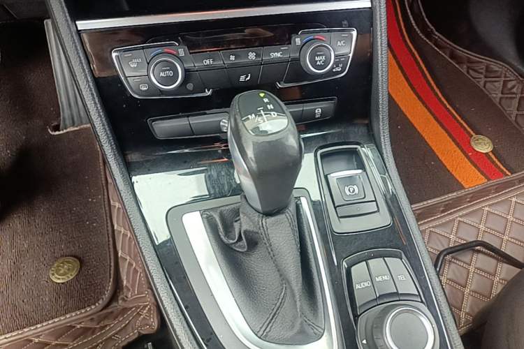 Used BMW 2 Series Active Tourer 2016 218i Leading Model Gear Lever