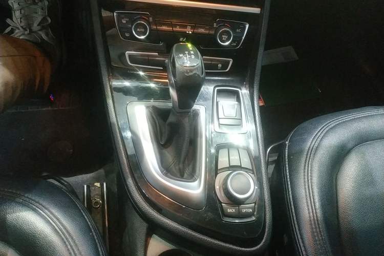 Used BMW 2 Series Active Tourer 2016 218i Leading Model Gear Lever