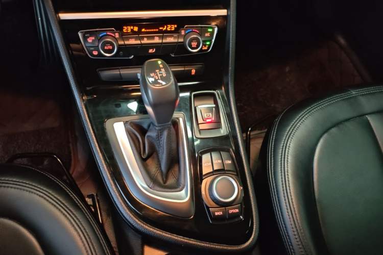 Used BMW 2 Series Active Tourer 2016 218i Leading Model Gear Lever
