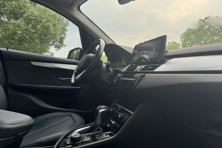 Used BMW 2 Series Active Tourer 2016 218i Leading Model Gear Lever