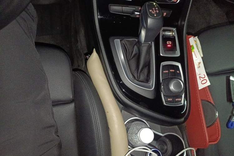 Used BMW 2 Series Active Tourer 2016 220i Luxury Edition Gear Lever