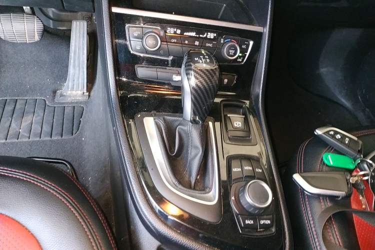 Used BMW 2 Series Active Tourer 2016 218i Leading Model Gear Lever