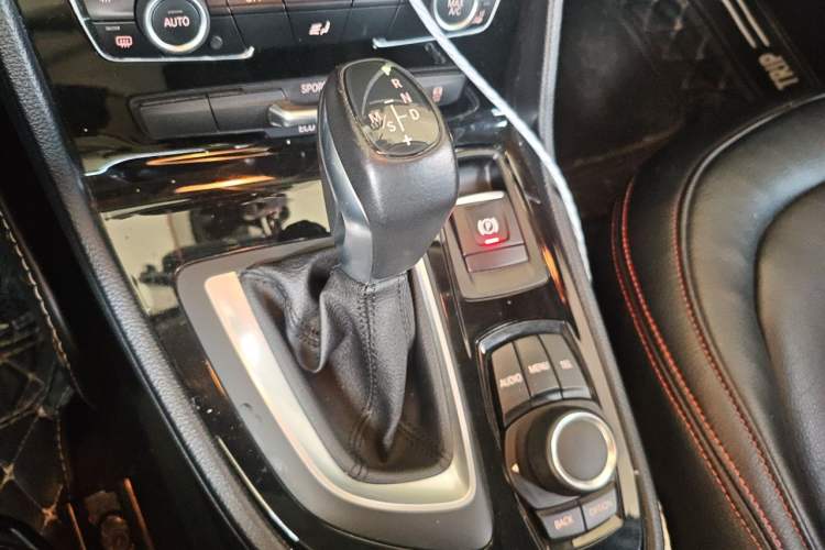Used BMW 2 Series Active Tourer 2016 218i Leading Model Gear Lever