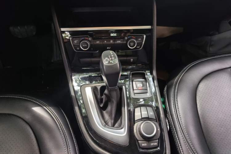 Used BMW 2 Series Active Tourer 2016 218i Leading Model Gear Lever