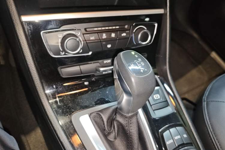 Used BMW 2 Series Active Tourer 2016 218i Fashion Model Gear Lever