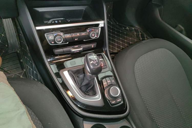 Used BMW 2 Series Active Tourer 2016 218i Leading Model Gear Lever