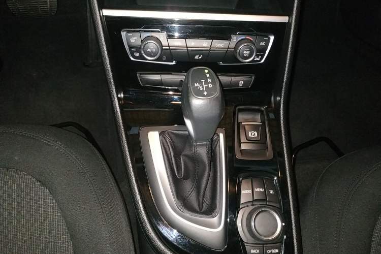 Used BMW 2 Series Active Tourer 2016 218i Leading Model Gear Lever
