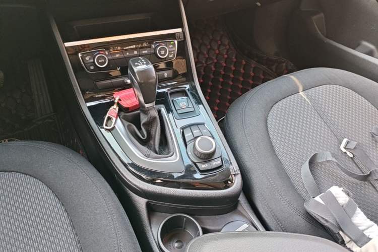 Used BMW 2 Series Active Tourer 2016 218i Leading Model Gear Lever