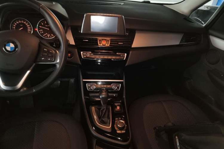 Used BMW 2 Series Active Tourer 2016 218i Leading Model Gear Lever