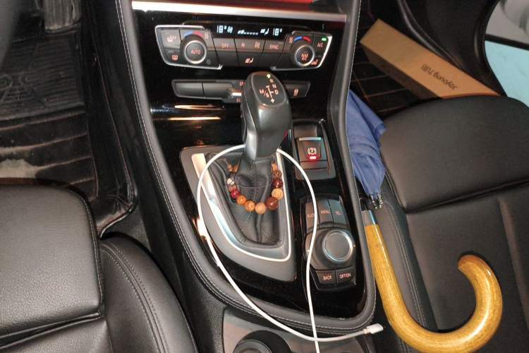 Used BMW 2 Series Active Tourer 2016 218i Sports Design Package Gear Lever