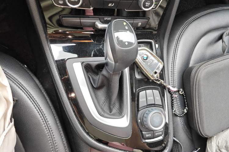 Used BMW 2 Series Active Tourer 2016 218i Leading Model Gear Lever