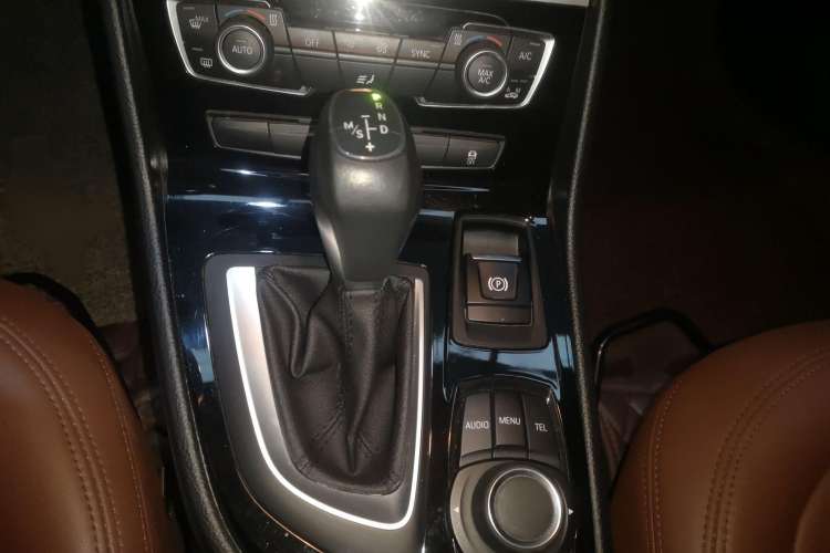 Used BMW 2 Series Active Tourer 2016 218i Leading Model Gear Lever