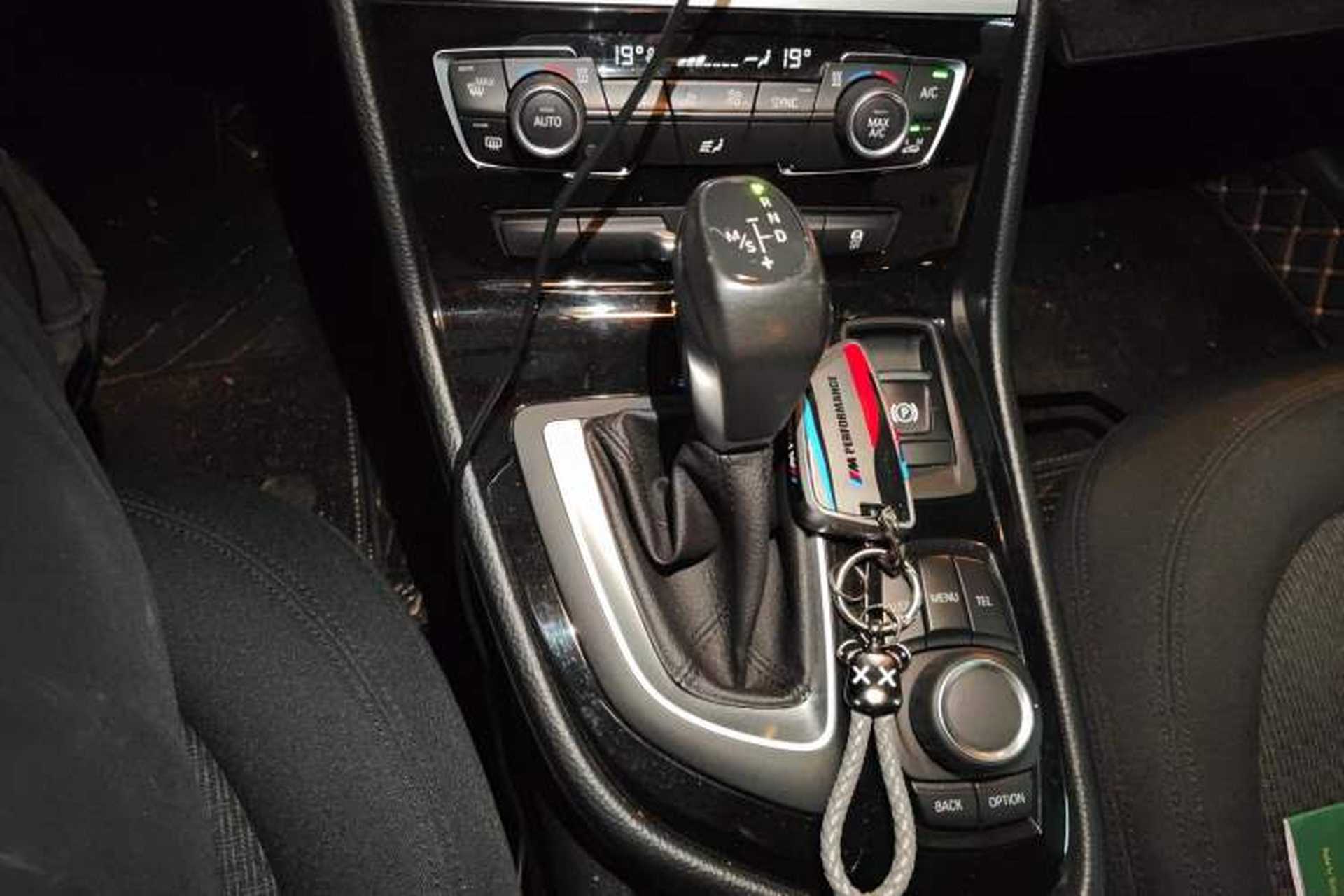 Used BMW 2 Series Active Tourer 2016 218i Leading Model Gear Lever