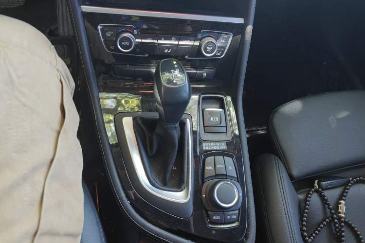 Used BMW 2 Series Active Tourer 2016 218i Sports Design Package Gear Lever