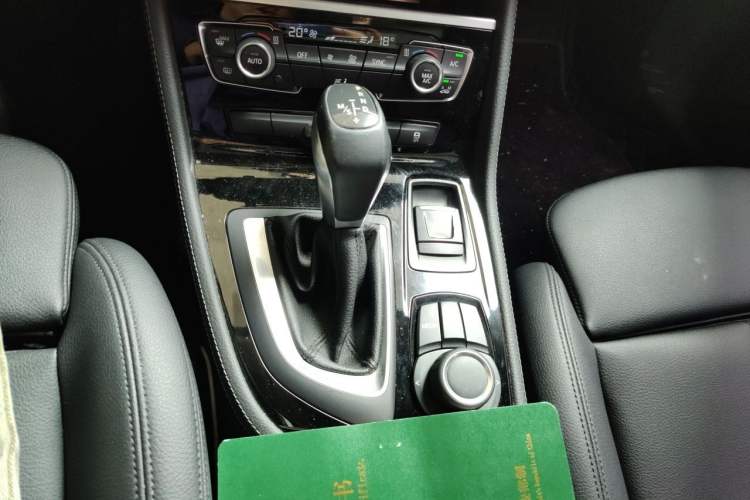 Used BMW 2 Series Active Tourer 2016 218i Sports Design Package Gear Lever