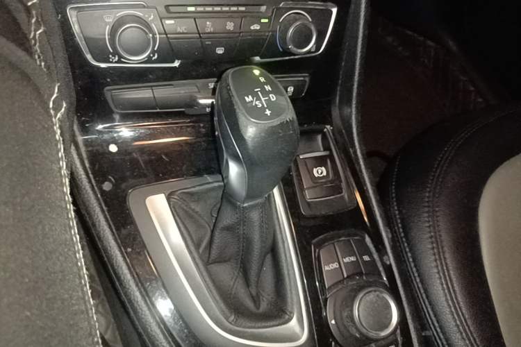 Used BMW 2 Series Active Tourer 2016 218i Fashion Model Gear Lever