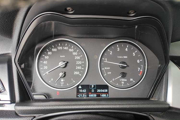 Used BMW 2 Series Active Tourer 2016 220i Luxury Edition Instrument Cluster