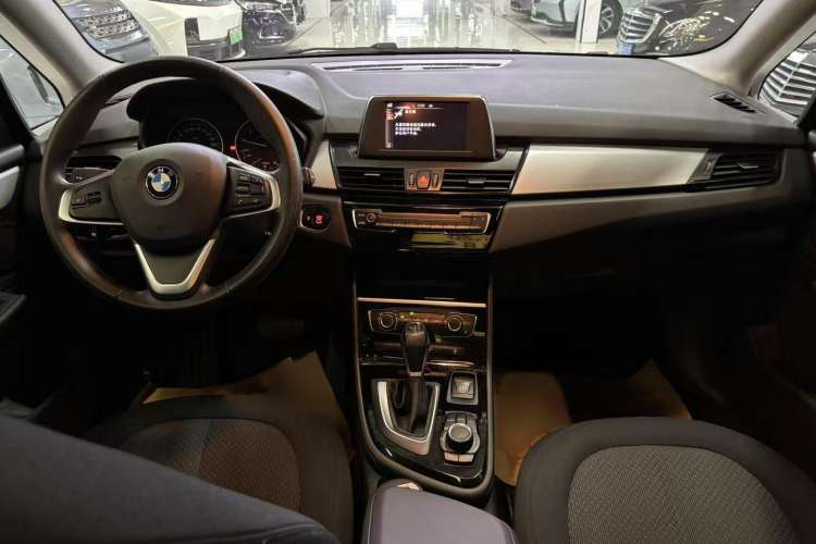 Used BMW 2 Series Active Tourer 2016 218i Fashion Model Interior 1