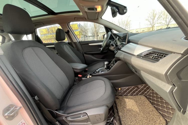 Used BMW 2 Series Active Tourer 2016 218i Fashion Model Interior 10