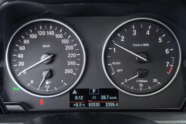 Used BMW 2 Series Active Tourer 2016 218i Sports Design Package Interior 11