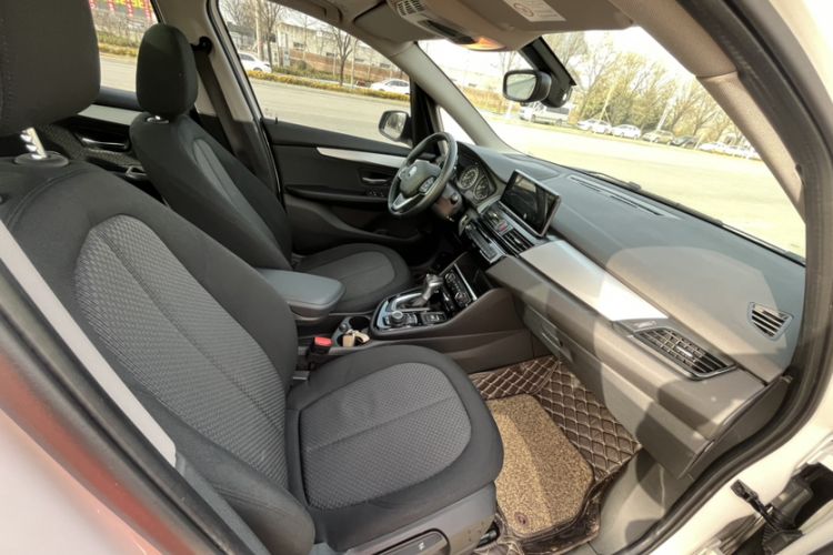 Used BMW 2 Series Active Tourer 2016 218i Fashion Model Interior 11