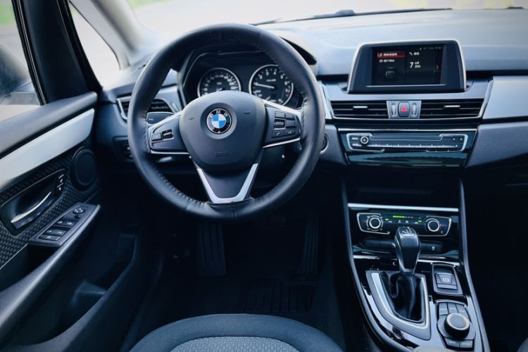 Used BMW 2 Series Active Tourer 2016 218i Fashion Model Interior 2